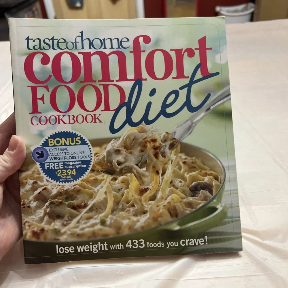 Taste of Home Comfort Food Diet Cookbook : Lose Weight with 433 Foods You Crave!